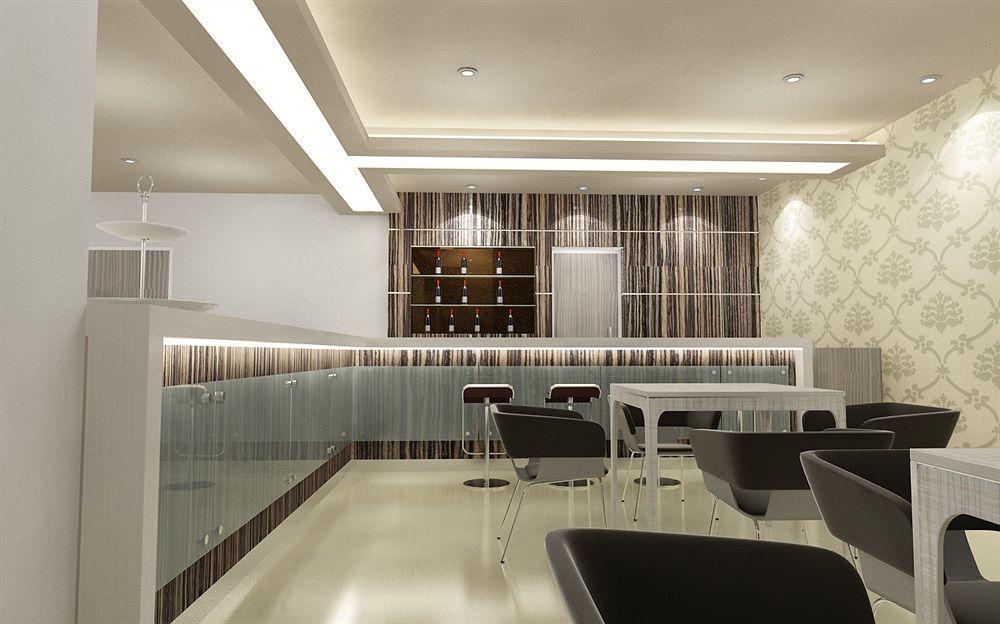 Hotel Collection O 1279 Grand Celino Makassar