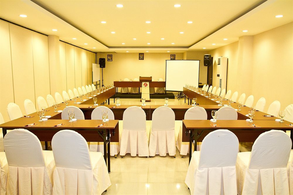 Hotel Collection O 1279 Grand Celino